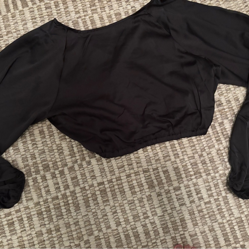 WeWoreWhat Black Balloon Sleeve Blouse - Picture 4 of 6